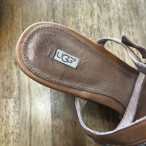 Ugg Wedge Leather Sandals Size 9 1/2 - Picture 4 of 4